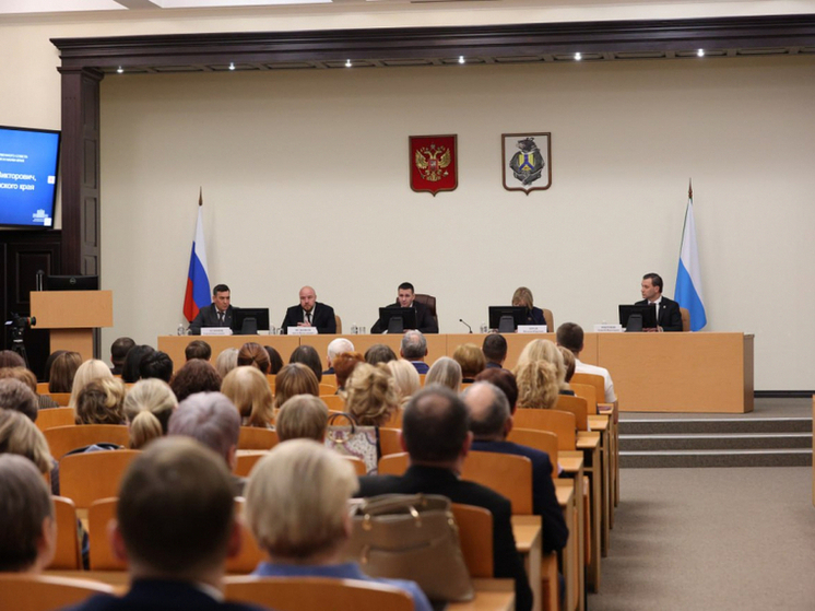 В Хабаровском крае утверждена новая система оплаты труда для сферы образования