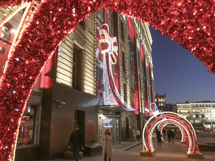 Поздравления с Новым годом-2026 тёте