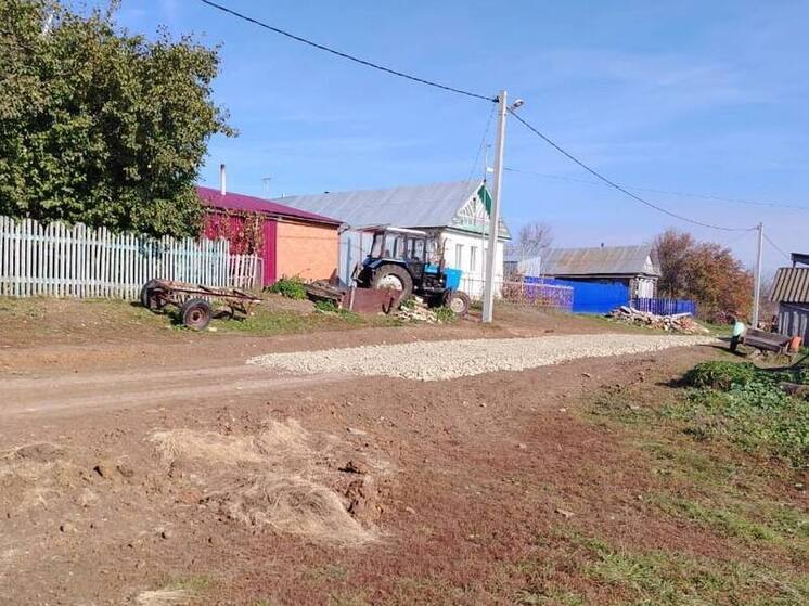 Кармалы: проверка ремонта дороги выявила проблемы в организации работ