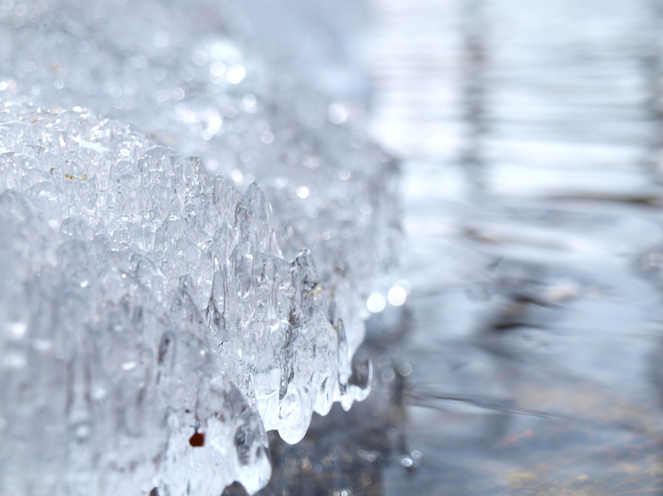 Суд обязал ТСЖ в Архангельске выплатить 90 тысяч рублей женщине, упавшей на льду