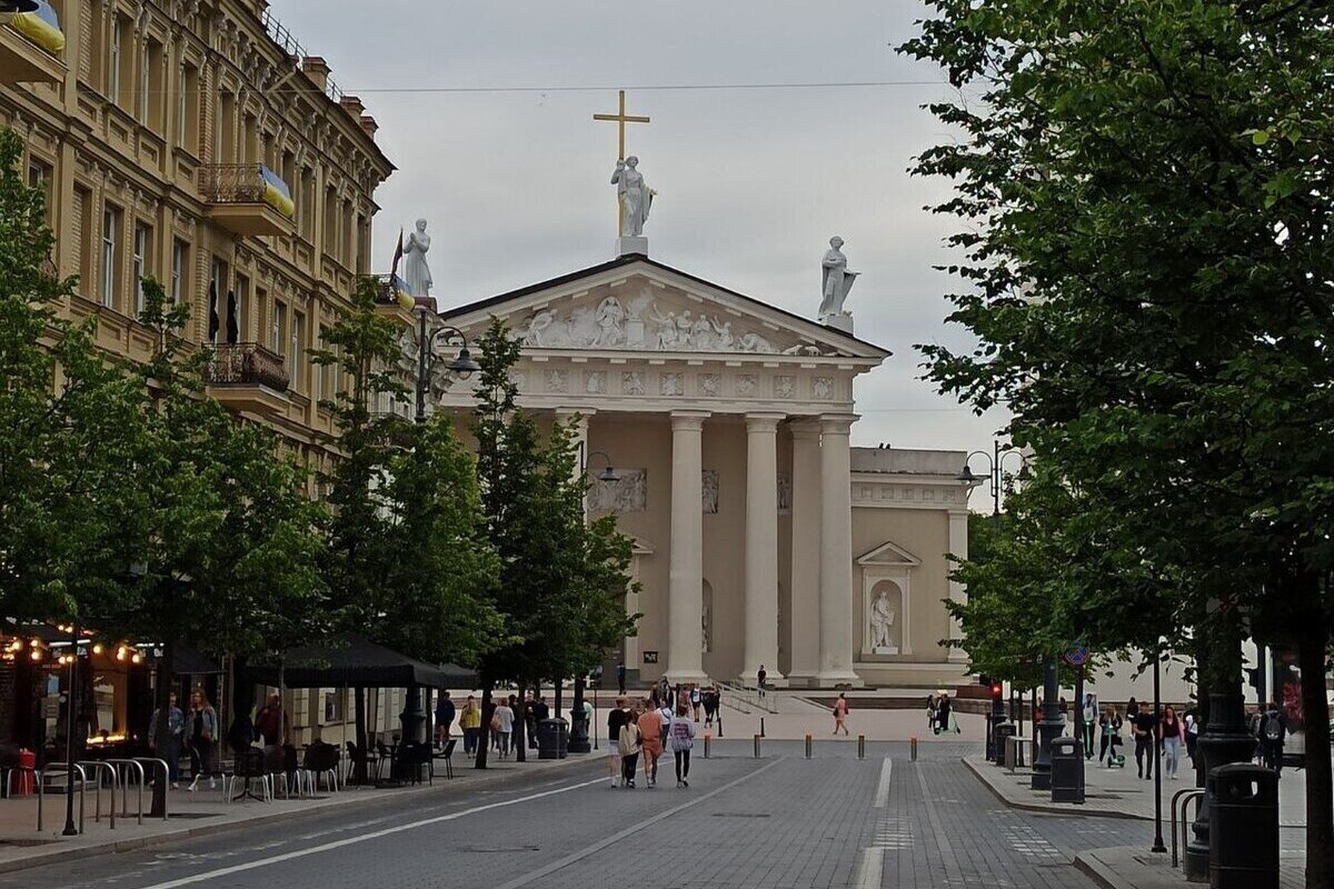 Литва обсуждает введение чрезвычайного положения
