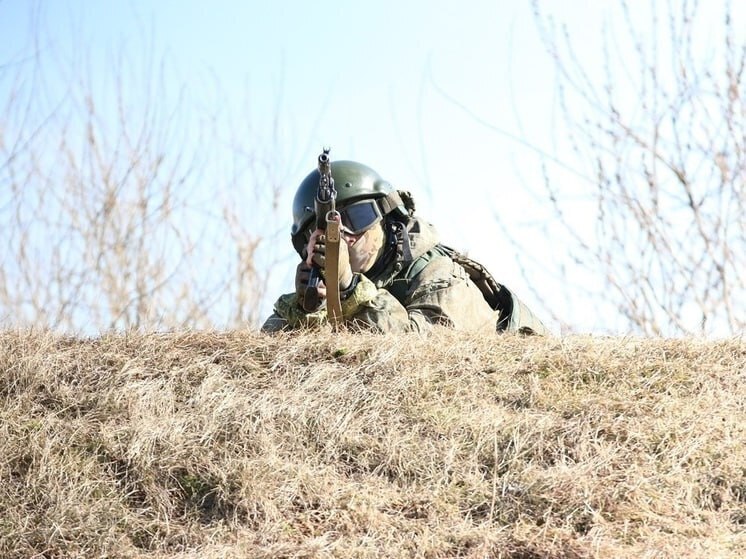 В то время как московские власти объявили о новых единовременных выплатах мобилизованным до 1,9 млн рублей, в Оренбургской области с конца октября произошло обратное — снижение региональной поддержки для военнослужащих, заключающих контракт для участия в СВО