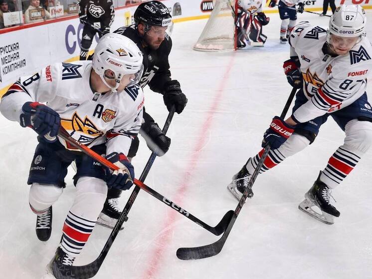 Хоккеисты Дронов и Канцеров стали участниками Матча звезд КХЛ