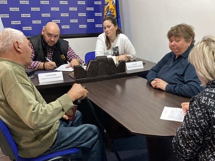 В Херсонской области депутаты получили более 40 обращений от жителей