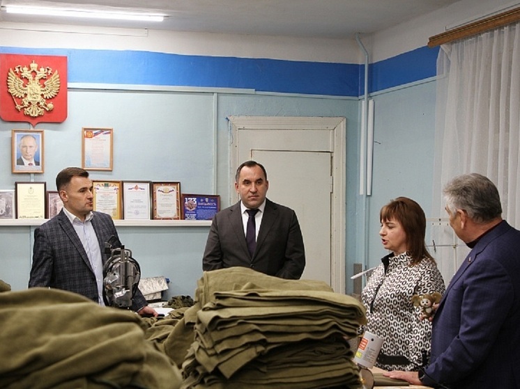 Андрей Дубровский посетил волонтерский штаб группы «Мы вместе. Богородицк»