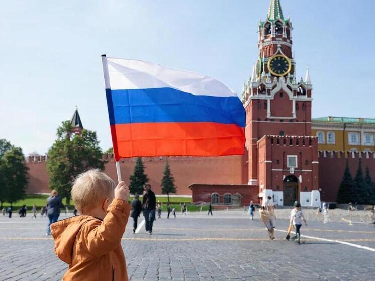 Смолян приглашают поучаствовать в тестировании на знание Конституции РФ