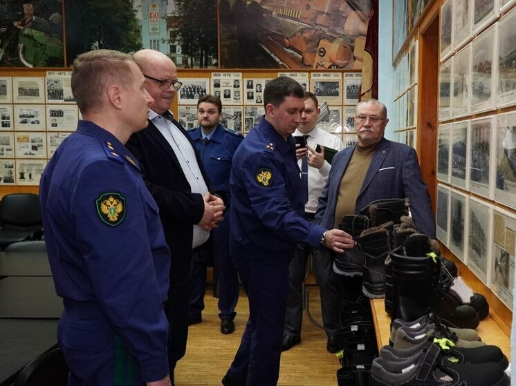 Надзорные органы оценили работу исправительного центра в Вахрушах