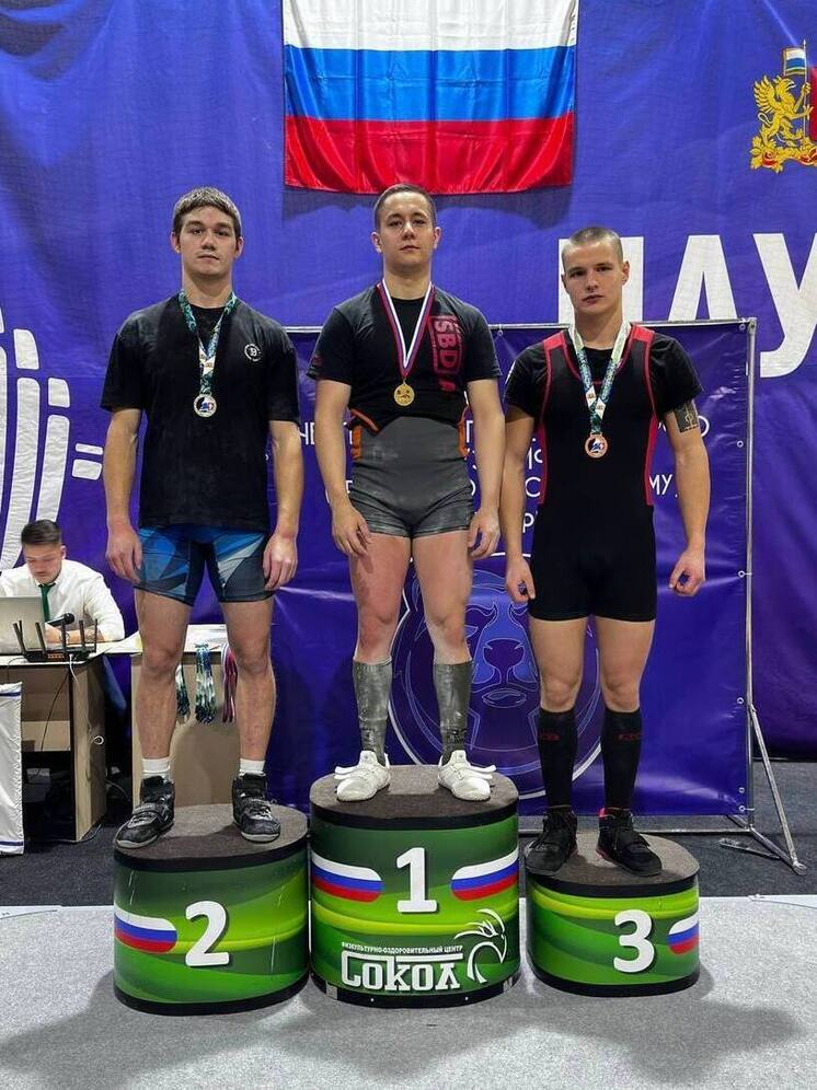 Ямальские пауэрлифтеры завоевали десять наград на первенстве Урала