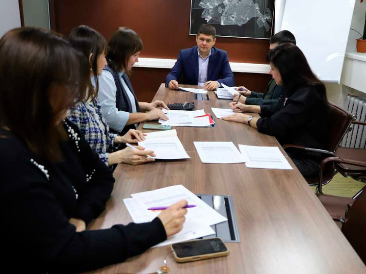 Липецкие власти обсудили легализацию трудовых отношений с бизнесом