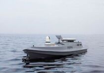 Водолазы-саперы Военно-морских сил Румынии уничтожили в Черном море украинский морской дрон, который двигался вдоль побережья и находился на опасном расстоянии от судоходных маршрутов – а значит, угрожал судоходству