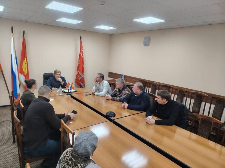 В Серпухове наводят порядок с фасадами магазинов