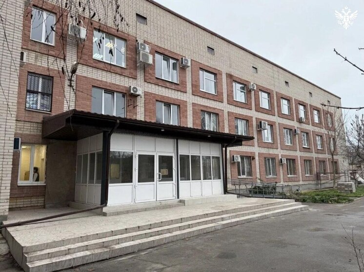 В Геническе завершается реконструкция терапевтического отделения больницы