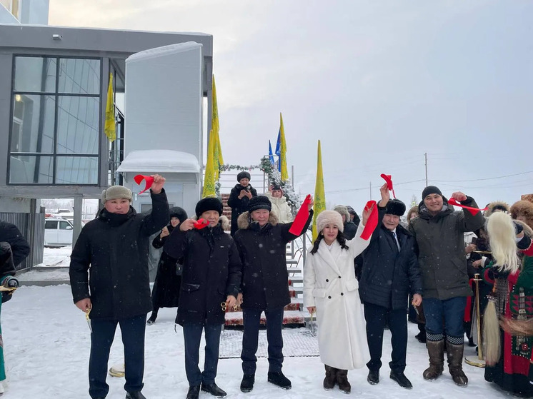 В селе Крестях Сунтарского улуса открылся новый культурный центр «Саргы түһүлгэтэ»