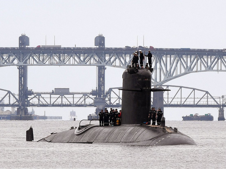 Во Франции открыли огонь по неопознанным БПЛА над базой атомных подлодок