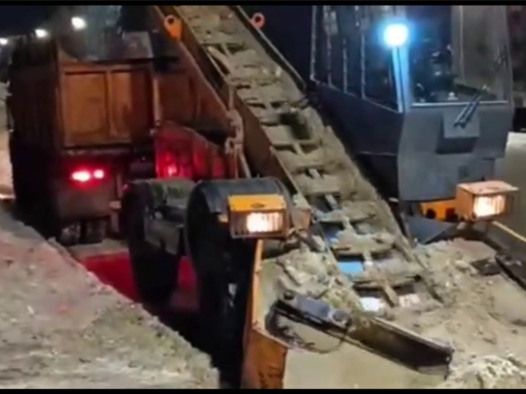 Мэр Магадана взяла на контроль расчистку города после интенсивных снегопадов