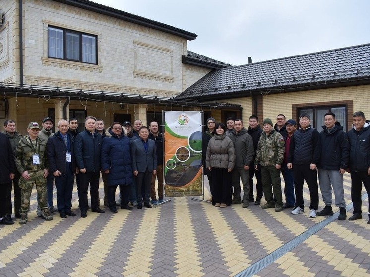 Участники проекта Калмыкии «Герои 08» посетили компанию «Агроресурс»