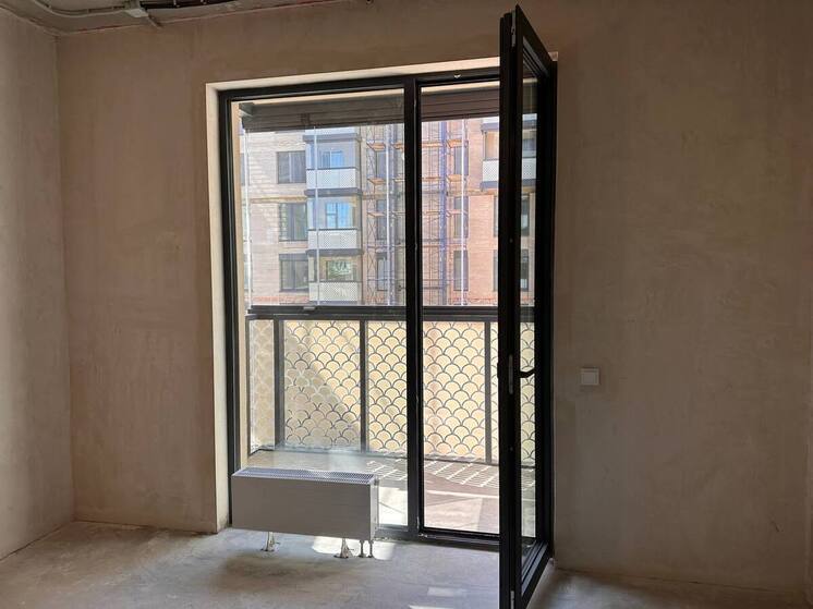 Руководитель строительной компании Виталий Хижный поделился рекомендациями, как узаконить уже сделанную незаконную планировку и что грозит за нарушение. Легализация перепланировки через суд – это история про то, как государство сначала не разрешает, а потом позволяет задним числом. Но с условиями.