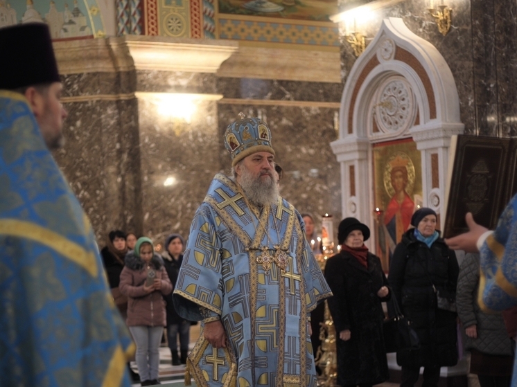 В день праздника Введения митрополит Серафим возглавил литургию в Калининграде