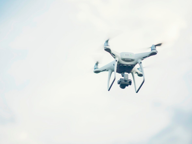 Украинские дроны атаковали брянское село Воронок: ранен мужчина