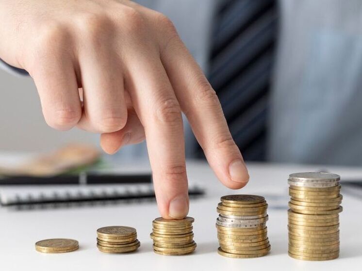 Курс национальной валюты уже ниже 77 рублей за доллар и 90 – за евро