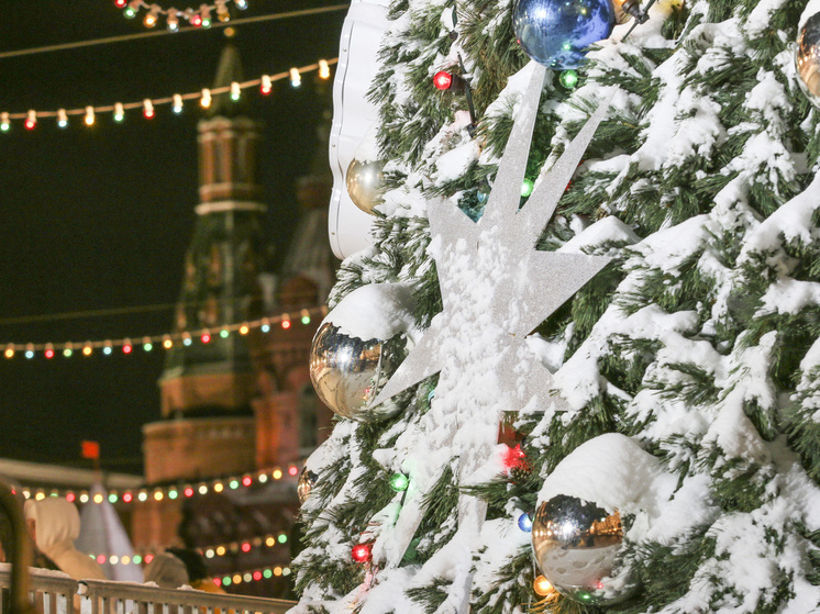 Что подарить девушке на Новый год