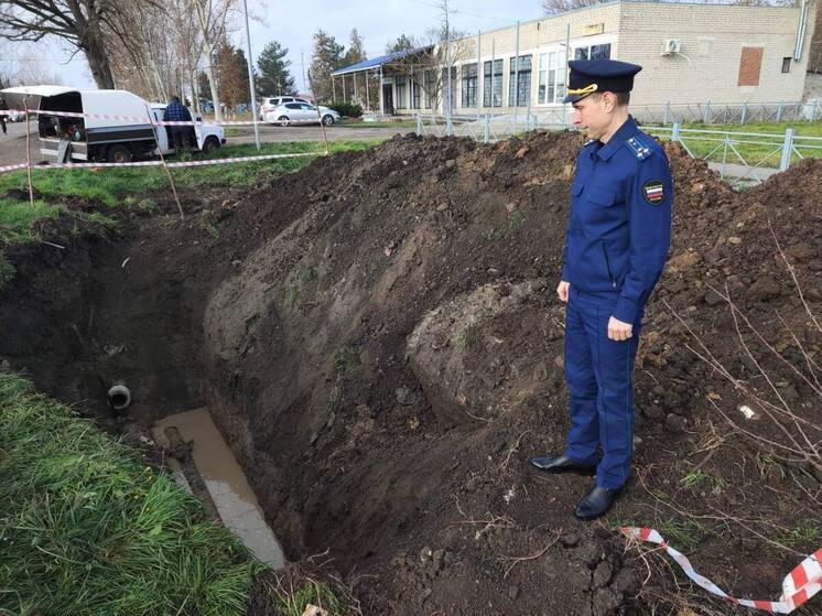 Прокуратура назвала причину постоянных перебоев воды в Свободненском поселении