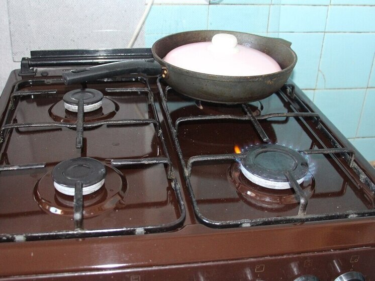 Петербурженки устроили битву на сковородках и обратились в суд