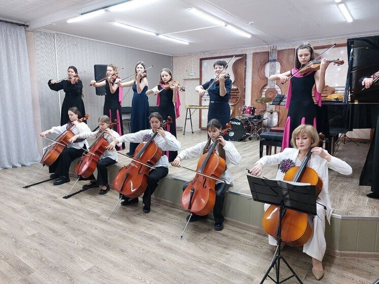 Прославляющее Саяногорск на весь мир образовательное учреждение отметило полвека