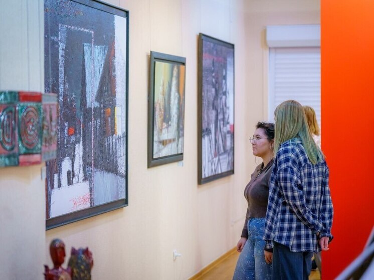 В Ханты‑Мансийске открылась выставка «Сибирский формат: профессиональное искусство»
