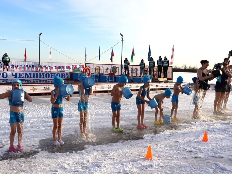 В Тюмени стартовал первый этап Кубка России по зимнему плаванию