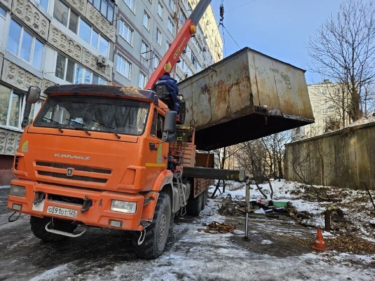 Гаражи и самовольные постройки демонтируют во Владивостоке