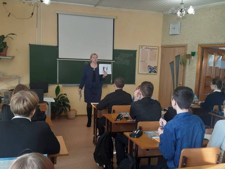 Профилактический характер: урок правовой грамотности прошел для восьмиклассников ЕАО