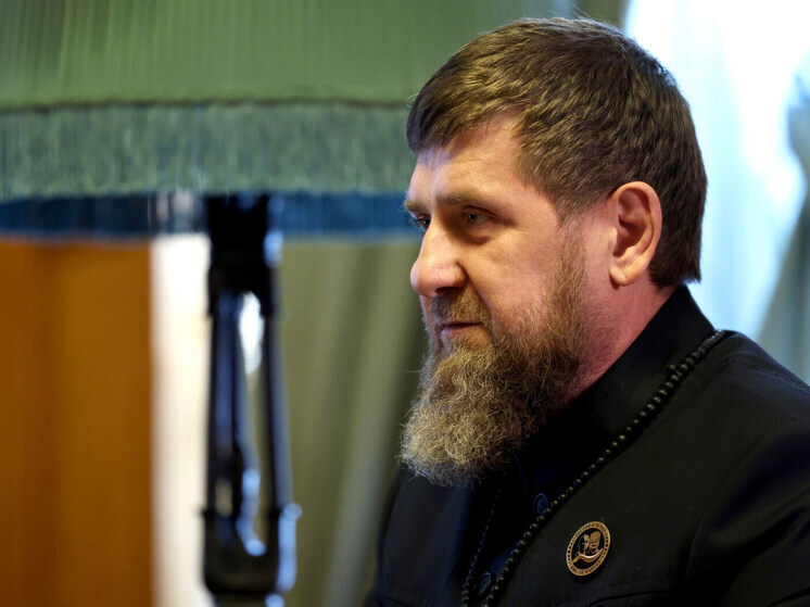 Кадыров призвал украинцев выйти и сказать свое слово против Зеленского