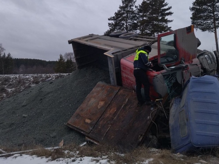 Под Асбестом водитель «Газели» погиб в аварии с самосвалом