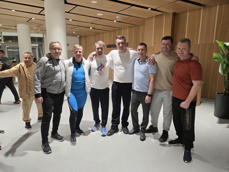 Глава Малоярославецкого округа начал утро с зарядки с олимпийцем