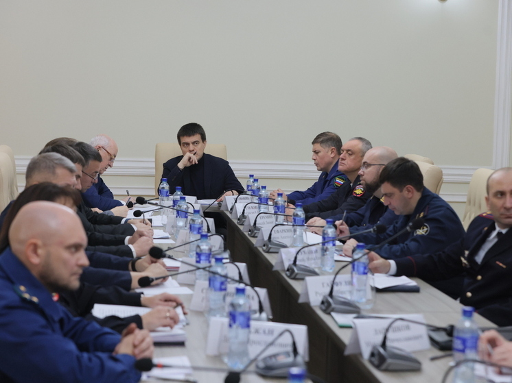 Губернатор Котюков заявил о необходимости усилить борьбу с телефонным мошенничеством