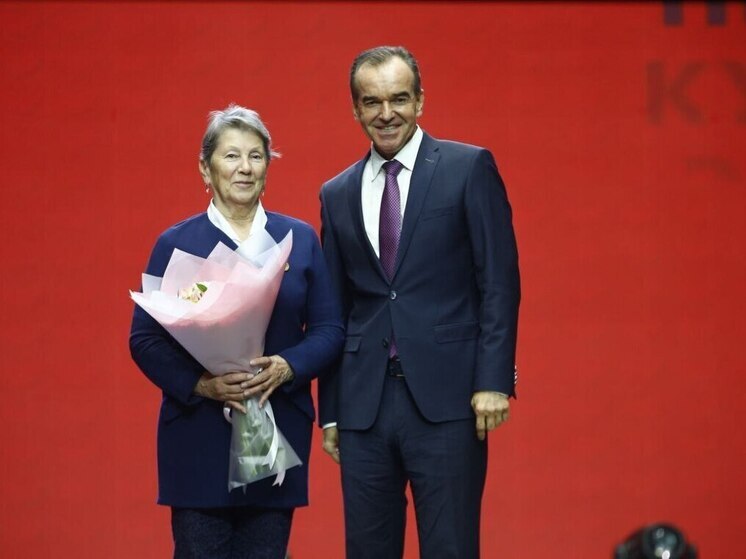 Вениамин Кондратьев наградил кубанских добровольцев