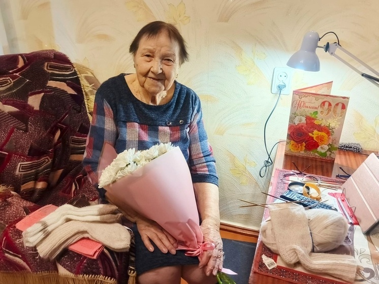 Долгожительнице из Старой Руссы Лидии Литвин исполнилось 90 лет