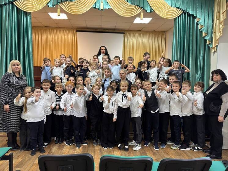 Курские полицейские напомнили школьникам о правилах безопасности