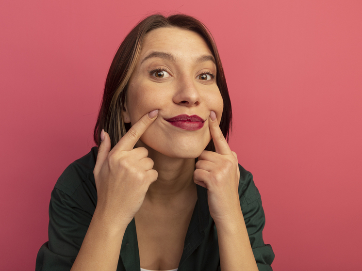 Нижегородка не может воспользоваться face-ID из-за увеличенных губ