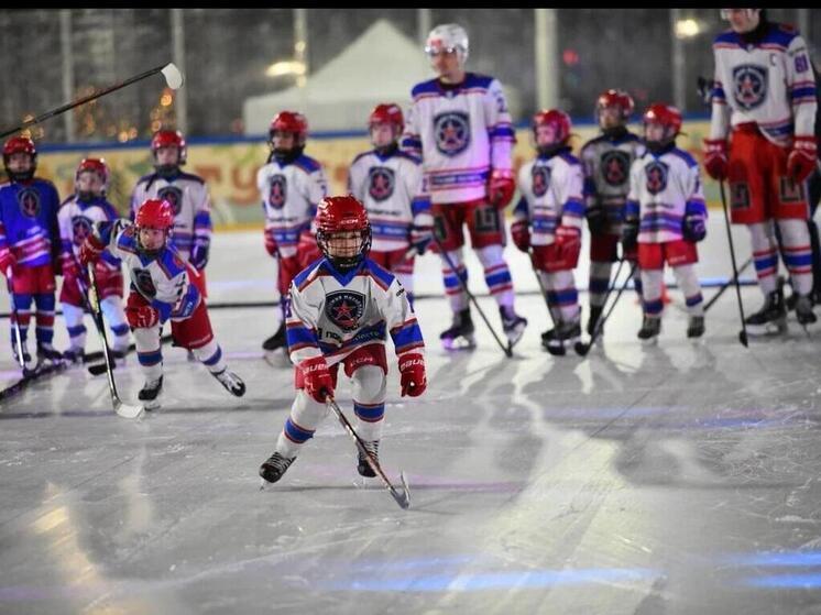 «Академия Михайлова» приняла участие в мастер-классе на губернском катке и открытии центральной ёлки Тулы