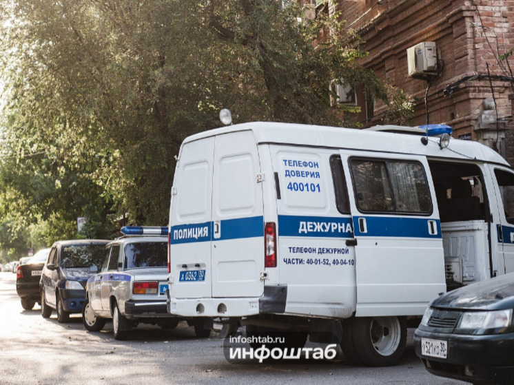 Пьяный астраханец ударил полицейского ногой в грудь