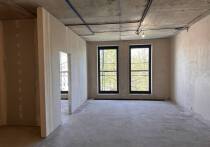 Многие современные жилые комплексы сдаются в эксплуатацию без стен и отделки, что дает владельцам квартир практически полную свободу по организации пространства