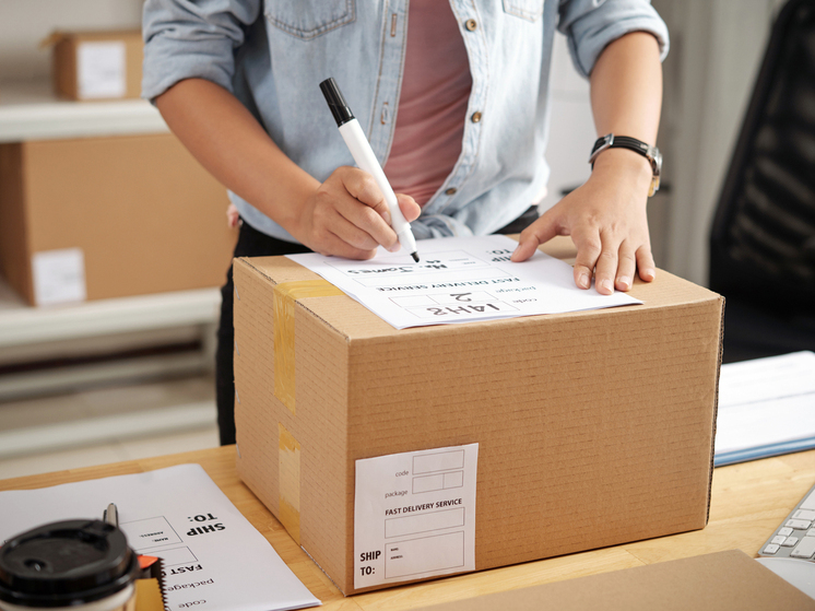 Почтовики доставят технические средства реабилитации 840 жителям Томской области