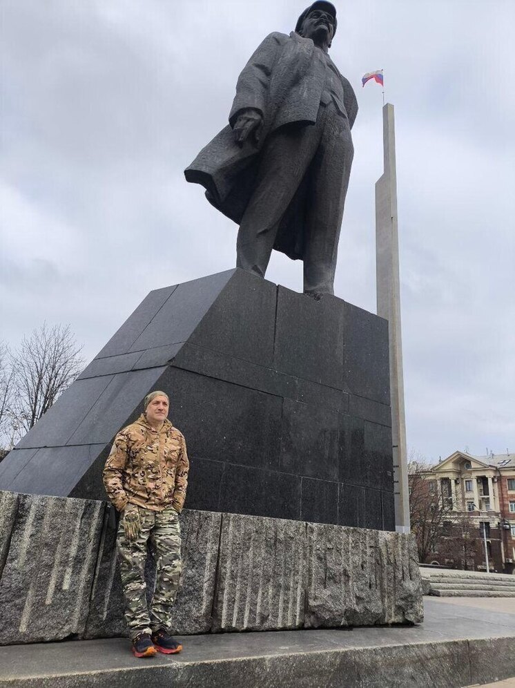 «У этого памятника началось»: писатель Захар Прилепин назвал главное «место силы» в Донецке