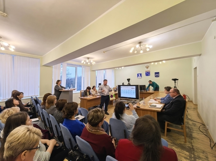 В Киришах обсудили бюджет на будущий год: ЖКХ, дороги и образование