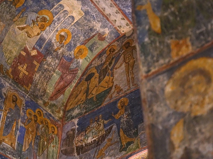 Уникальные фрески XII века в Спасо-Преображенском соборе Мирожского монастыря станут доступны для посетителей