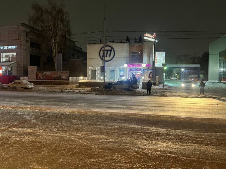 В Октябрьском районе Новосибирска произошло смертельное ДТП