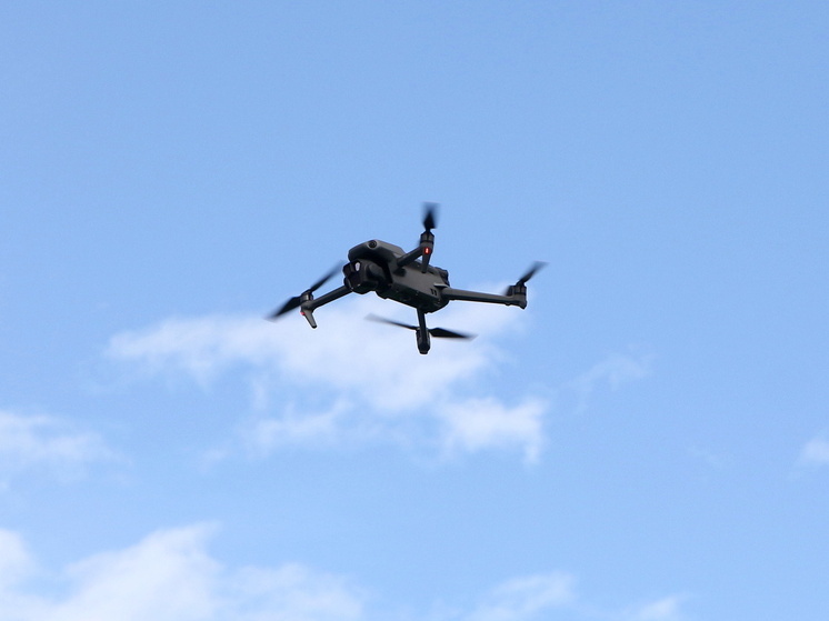 Российская ПВО перехватила за ночь 77 украинских дронов