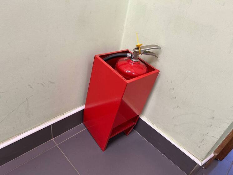 Из-за пожара в центре Петербурге госпитализировали троих человек